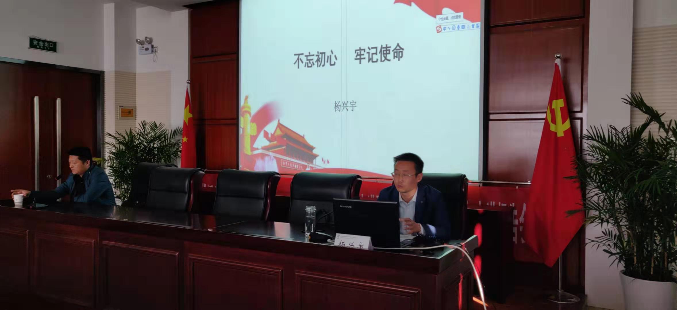 e9b829a0739f5ff77fc90d04ec7bb05.jpg e9b829a0739f5ff77fc90d04ec7bb05.jpg