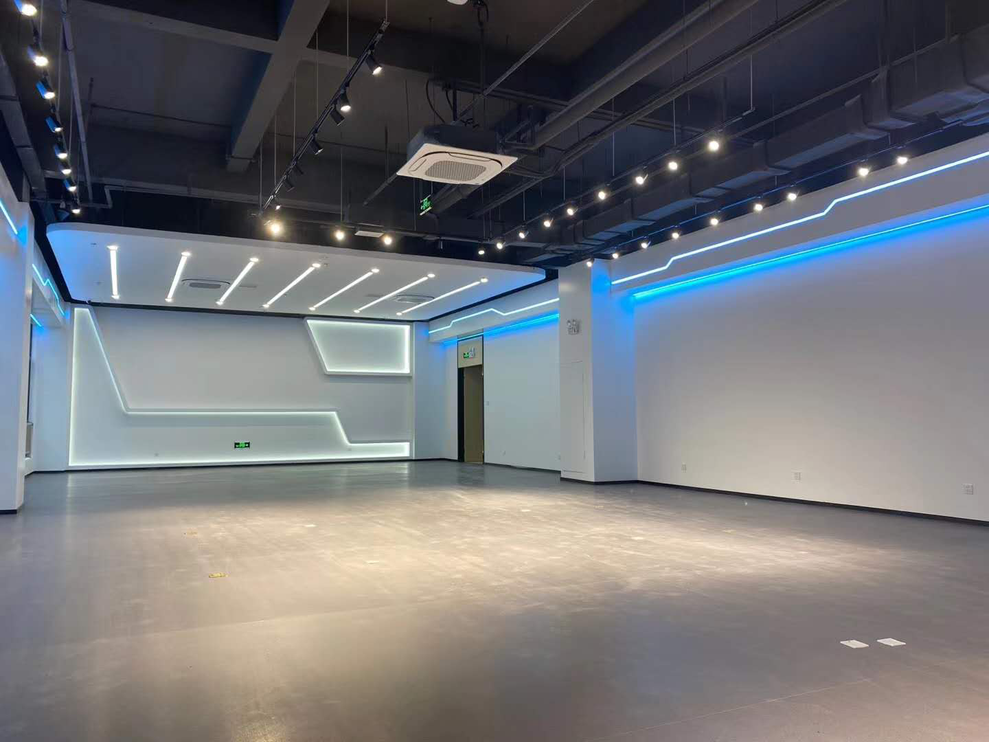 孵化3.png 孵化3.png