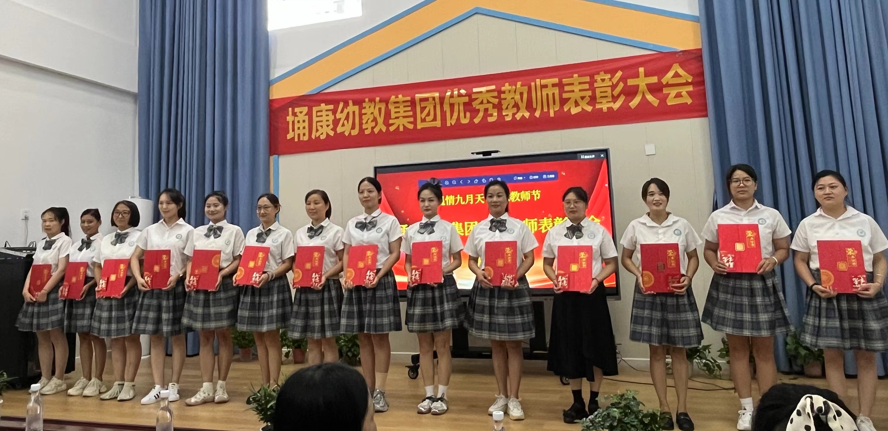 49e3a94c86dea8b02d067f1e7f6d48e.jpg 49e3a94c86dea8b02d067f1e7f6d48e.jpg